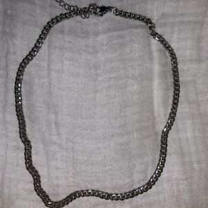 Brandy silver Cuban link chain